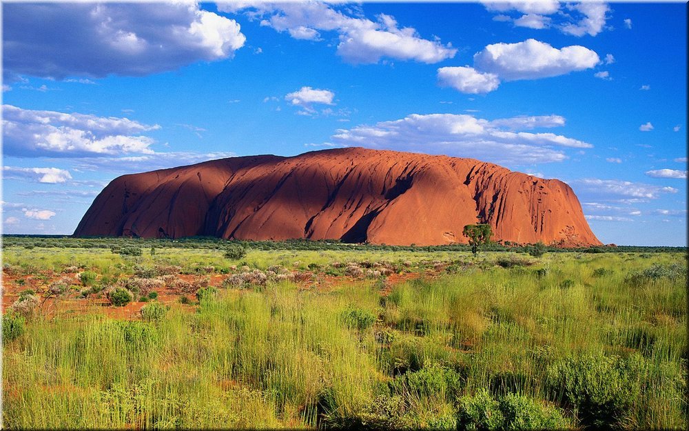 Uluru-Kata_Tjuta_National_Park.jpg