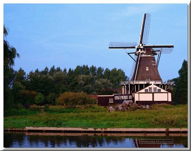 windmill_netherlands.jpg