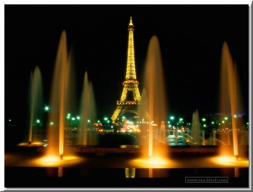 eiffel_tower_at_night.jpg