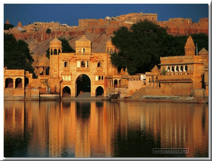 gadi_sagar_temple.jpg