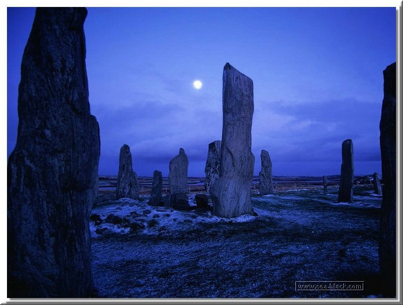 callanish_stones.jpg