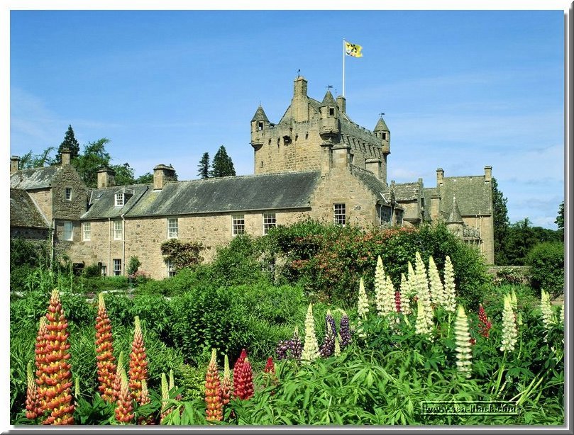 cawdor_castle.jpg